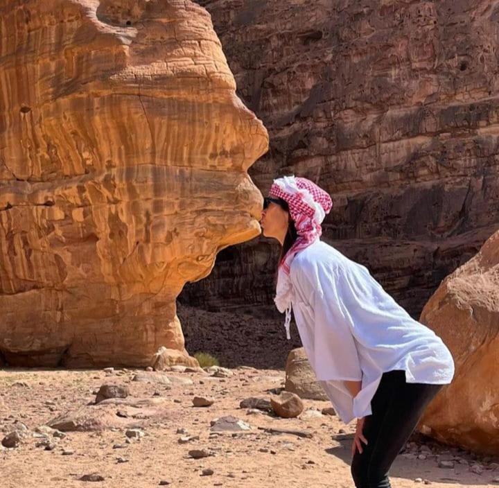 Saleem With Jeep Tour Apartment Wadi Rum Exterior photo