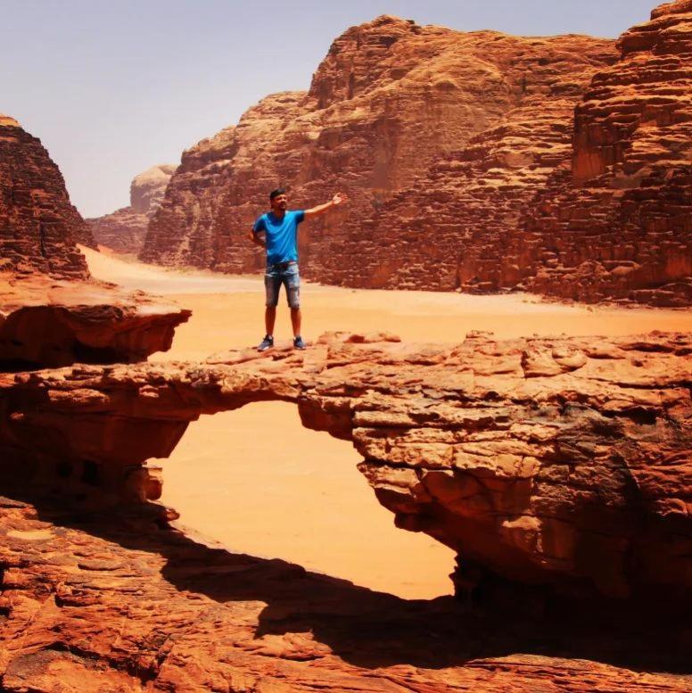 Saleem With Jeep Tour Apartment Wadi Rum Exterior photo